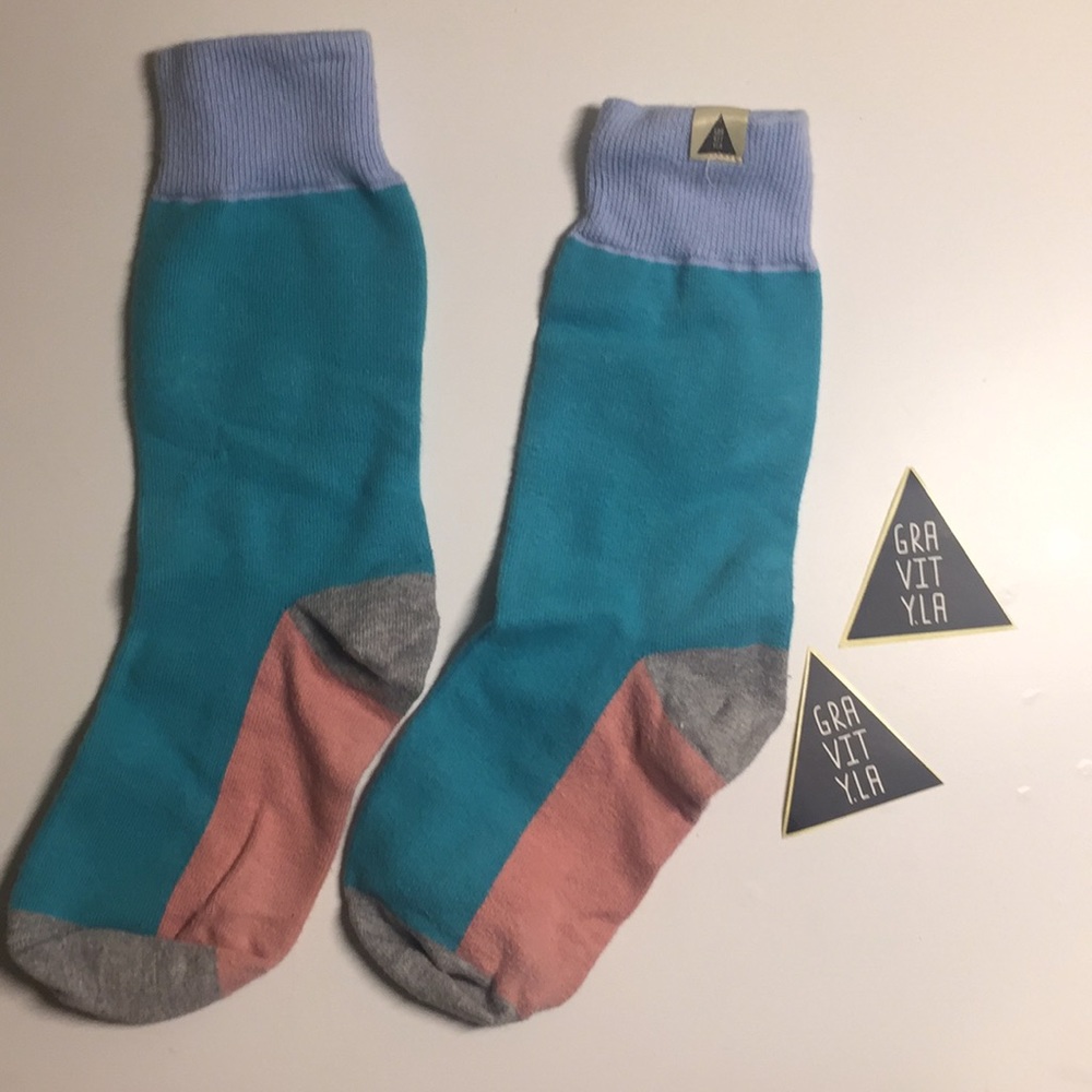 Gravity.LA Crew Socks w 2 Stickers